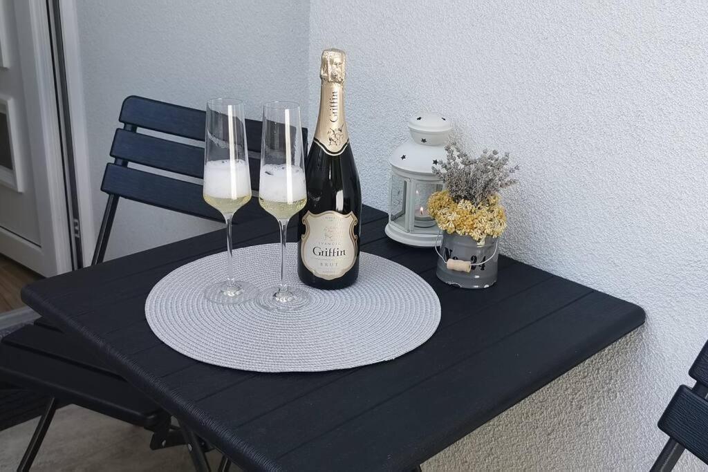 Apartman Liburna Rijeka Buitenkant foto